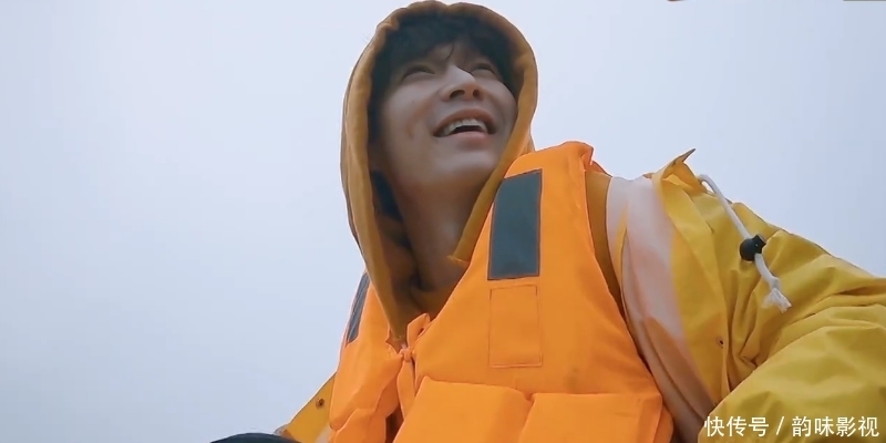 辟谣 张艺兴镜头前后对杨紫的称呼不同,引发杨紫吐槽,避嫌心态好明显