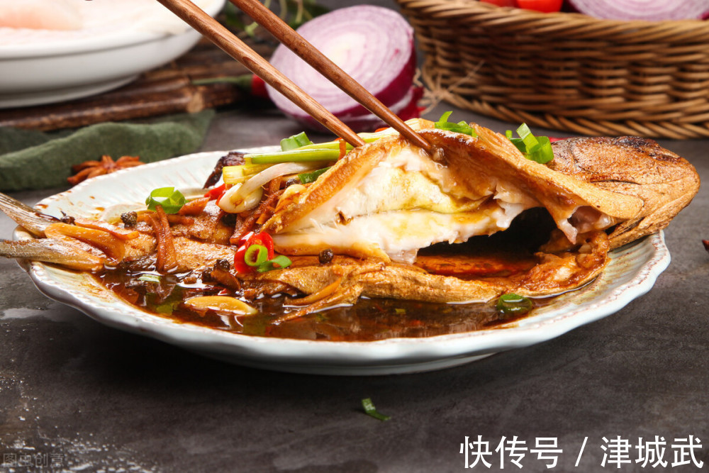 鲅鱼|冬季5种鱼最肥美,肉质肥厚营养高,常吃健脑记性好,孩子要多吃