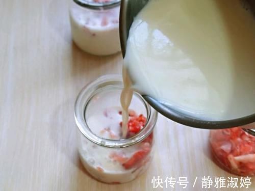 孩子最近迷上了此甜品,不用花钱买,自己在家也能做,好吃还不贵