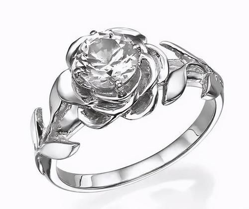 买不起不能看吗?看完人家的订婚戒指,偷偷哭了一个晚上