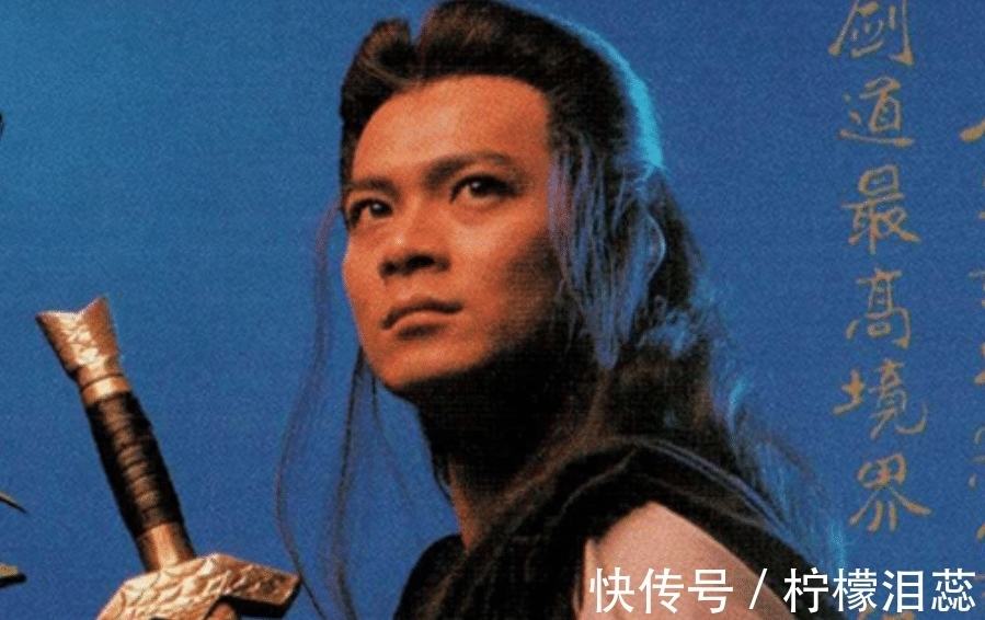 剑谱!杨过没学过独孤九剑,风清扬从何得来的剑谱?你看剑谱被谁拿走了