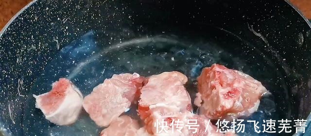 用板栗这样炖汤，益气补血，健脾养胃，经常熬夜的朋友要多喝2碗！