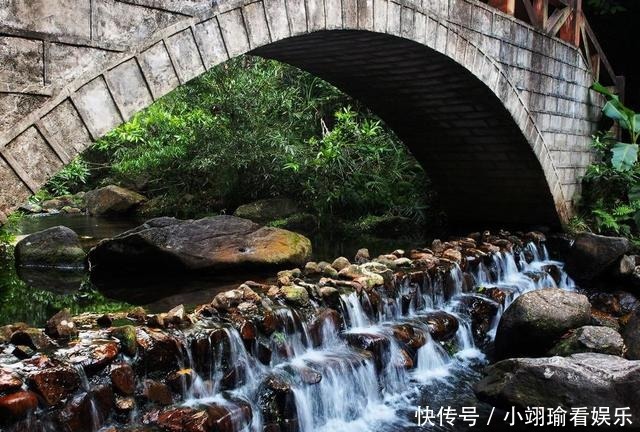 游泳|南方有个八寨沟，夏日嬉水好去处，比九寨沟更亲民、更接地气