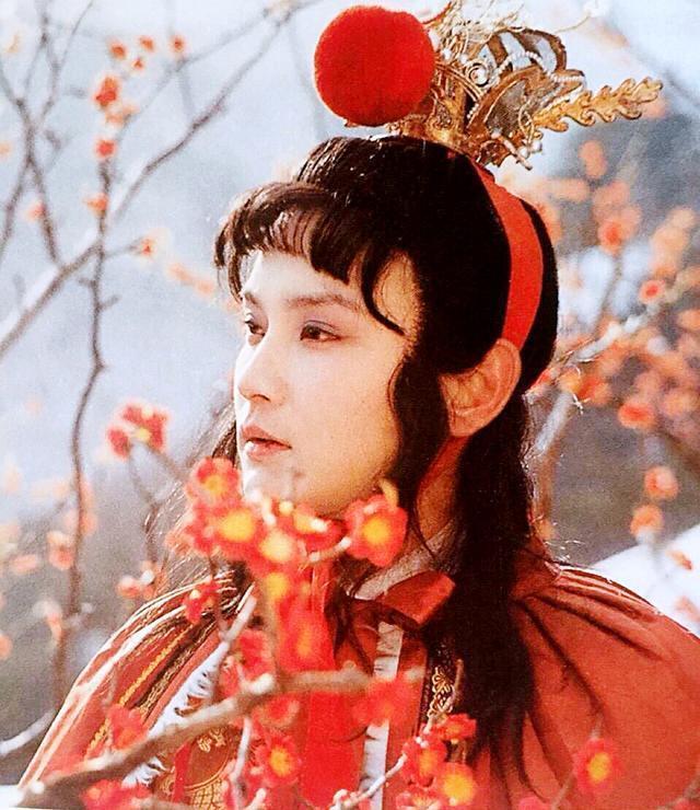 贾母#少年时的贾宝玉,养尊处优到了什么程度?他的一次小解给出答案