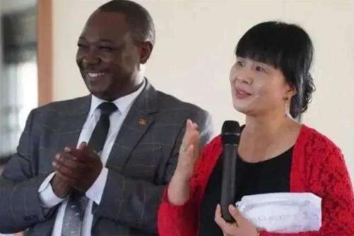 苏玛&24年前,不顾天下人反对,坚持嫁给黑人的清华才女,现状如何?