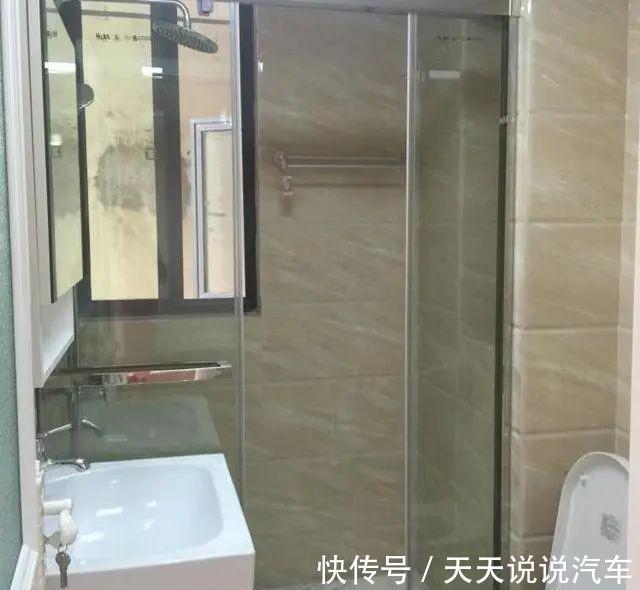 卫生间|6万块把硬装装好,看着满屋子的柜子,非常漂亮喜欢