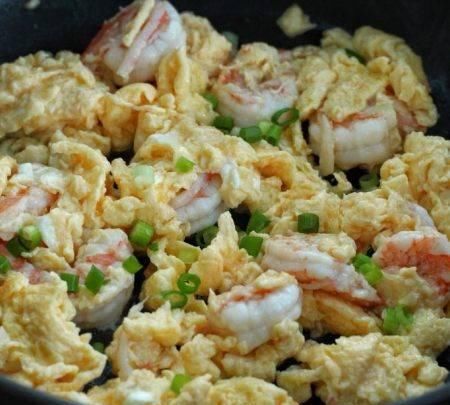 家常菜，虾仁炒鸡蛋，简单营养的虾肉菜谱