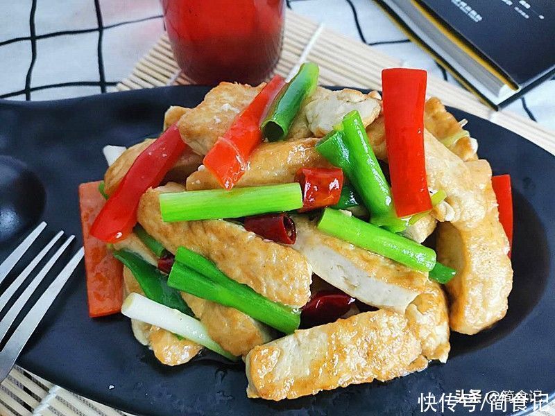 今天除夕，大厨教你8道菜，荤素搭配合理！寓意：一年健康又好运