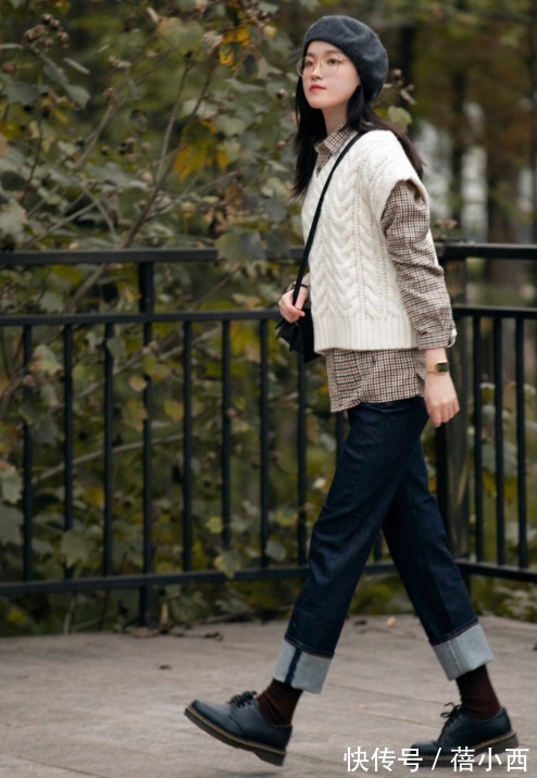 梨形身材 梨形身材找不到合适的裤子?看看这条直筒裤,配大衣和毛衣都很美