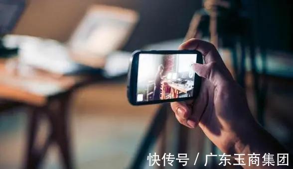 秘诀|从孤品到非标品，如何抓住珠宝直播的流量秘诀？