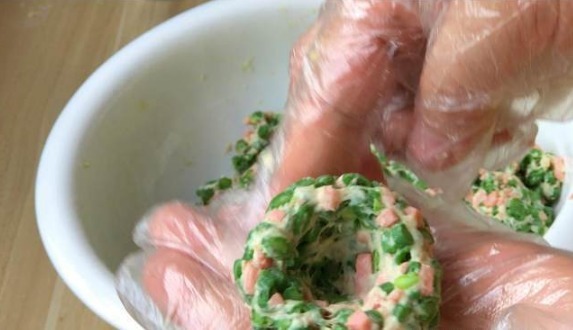 吃了25年豆角，无水无油的做法，还是头次见，简单好吃还筋道