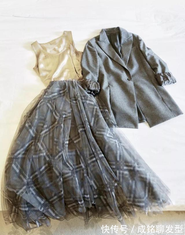 针织衫|章小蕙真是时髦精,穿衣打扮雍容华贵不失名媛范,一点都不像58岁