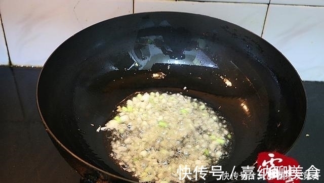 目前为止，吃过的土豆最好吃的做法，一勺一勺的根本停不下来