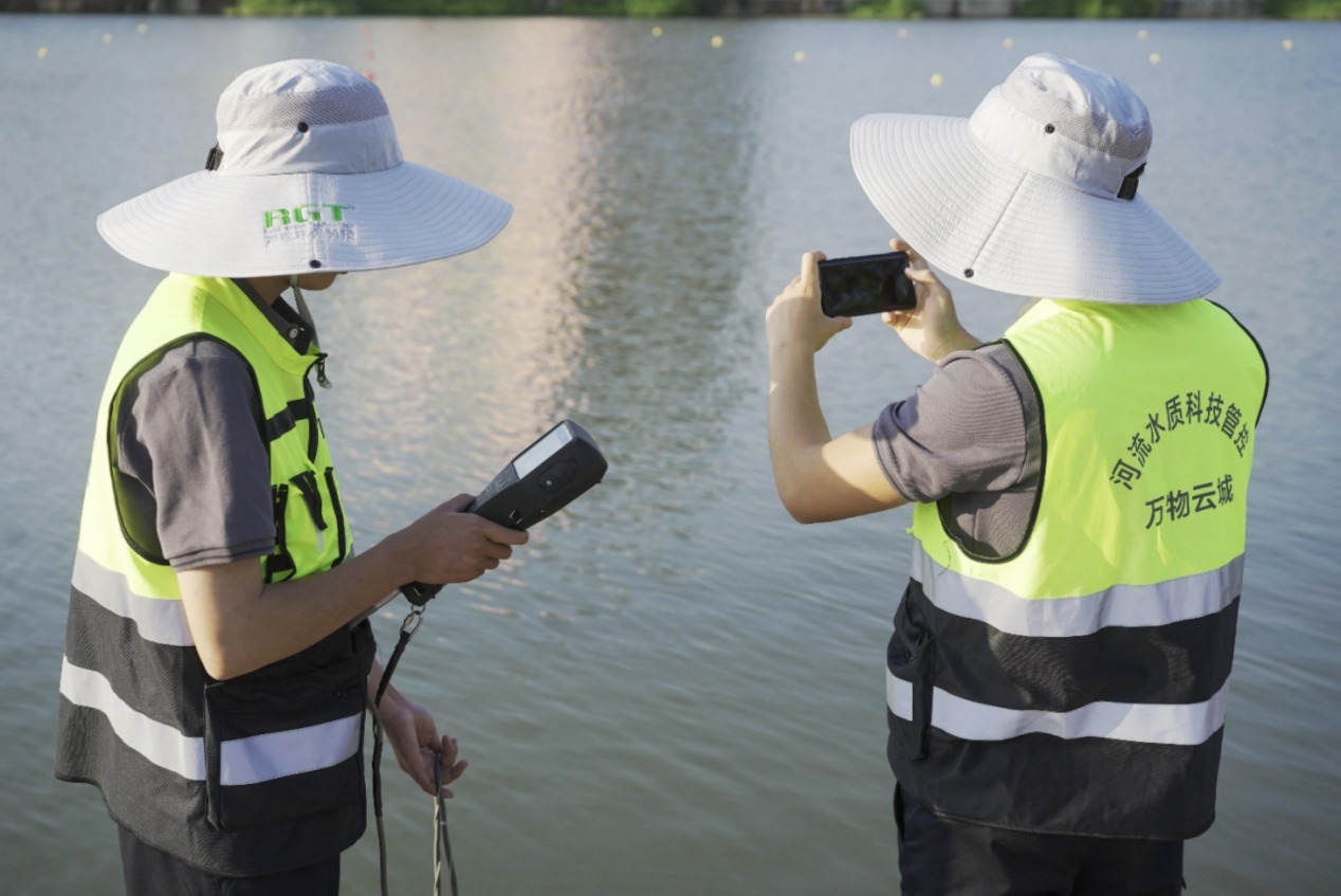 万物云|大物业时代的“墙内”与“墙外”:万物云科技底色渐成服务底气