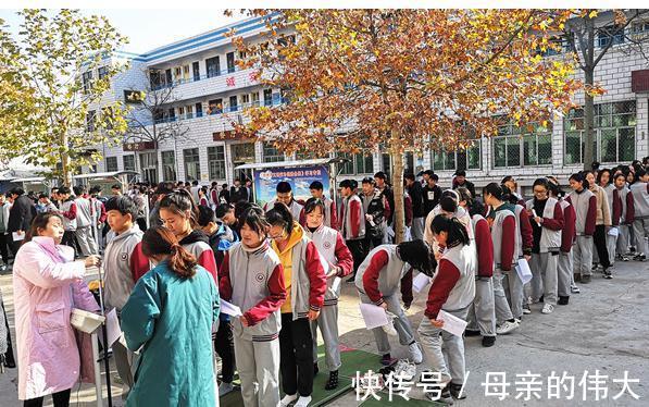 睡眠|男生几岁开始“停止长个”？了解后才知道，影响长高的因素有很多