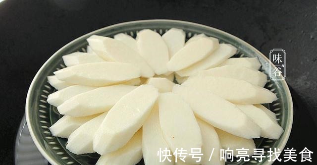 冷天记得多吃它,养脾胃去秋燥,蒸一蒸就上桌,全家都合适!