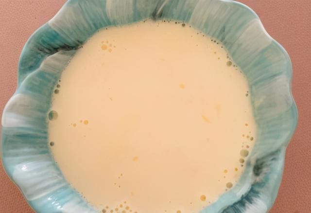 鸡蛋和牛奶是天生一对,隔三差五给孩子吃,香甜嫩滑,营养易吸收