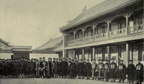 咸丰状元!他用一副对联,把皇帝六位祖上都夸了一遍,咸丰状元非你莫属