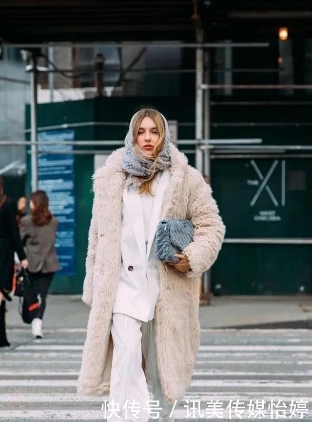 穿衣服|穿衣服不时髦?羽绒服+牛仔裤,简约小妙招让你冬日超时髦!