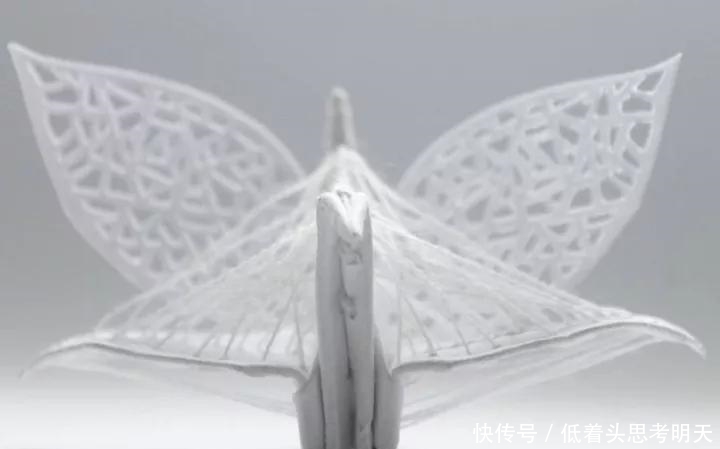  重样|每天折一只千纸鹤，他坚持了1000天不重样，女友被感动到梨花带雨