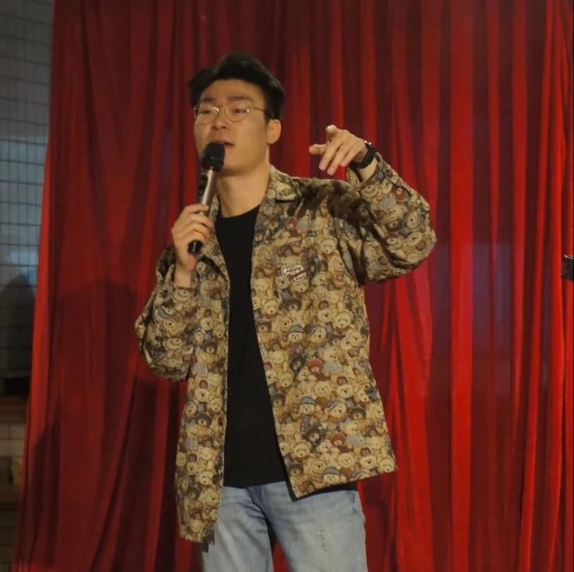 Live脱口秀×魔幻平安夜 邀您奔赴一场既有快乐又有美食的盛宴