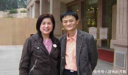 中小事|马云与妻子合照曝光,网友:有福相,难怪马云有钱也没变坏!