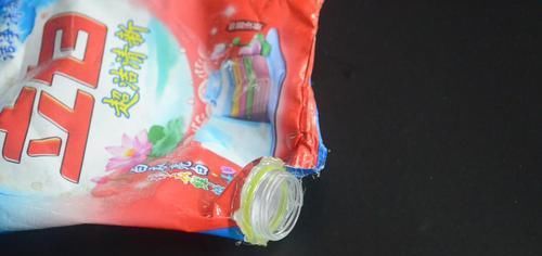  洗衣粉|洗衣粉上套个塑料瓶，这个用途太厉害了，要是早点知道就好了