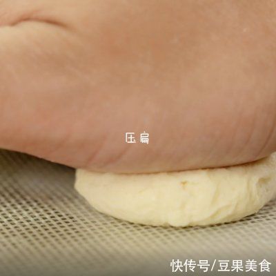 酥软|精致酥软的果酱曲奇教程来啦~在家也能做！还能变换你喜欢的口味