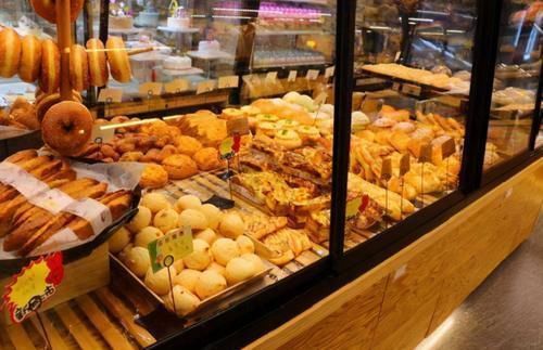 面包|去面包坊买面包,这4种最好别要,糕点师:只有不懂的人才买来吃