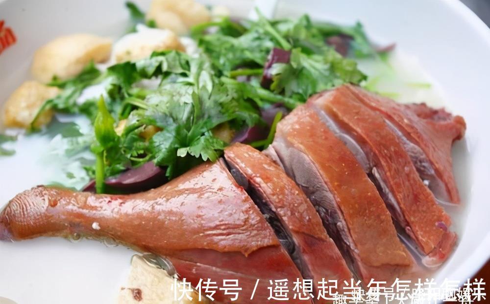 鸭子|鸭肉怎样炖才不腥?大厨教你这3个诀窍,鸭肉不腥入味好吃