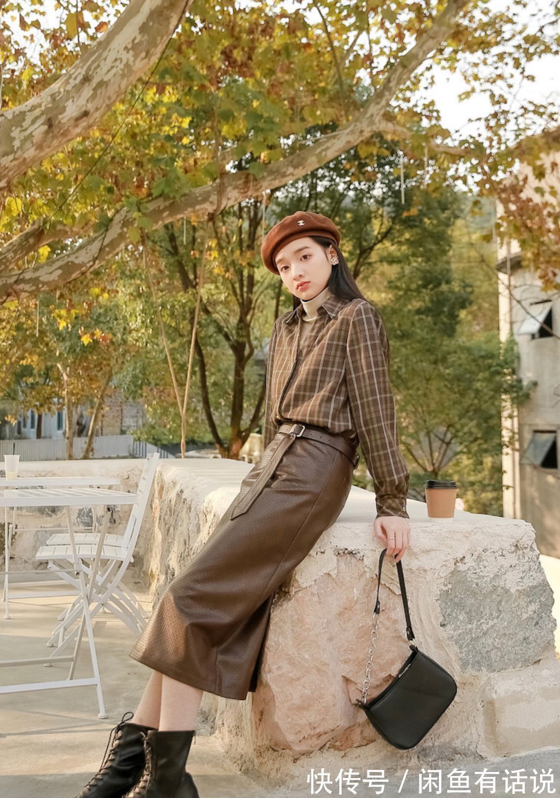 搭配 冬天火了一种衬衫叫“假两件”,做叠搭时髦又省事,关键还提气质