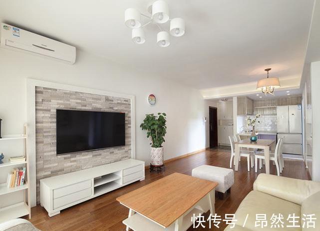 背景墙|简单装修刷大白墙,现在效果出来了,邻居参观后都说好看!