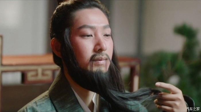 反差萌|女神级赛车手的这波漂移，什么水平？