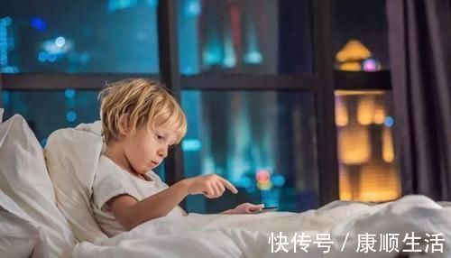 宝妈|“只要我跑得够快就抓不到我”,小学生迟到,监控仅拍下一道残影