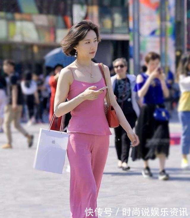 打底裤 像穿着打底裤逛街的女孩,给你想要的高雅,独特的款式!