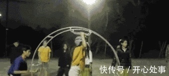 |搞笑GIF图:世上最尴尬的电风扇,从“出生”时就注定不能转动