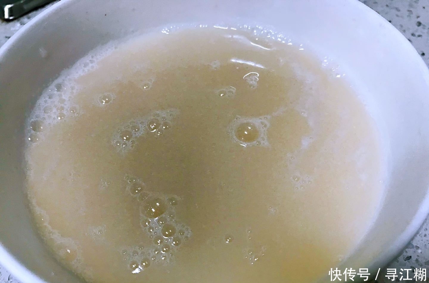 蒸馒头别只放酵母,多加两种常用料,发满盆30分钟,蓬松有嚼劲