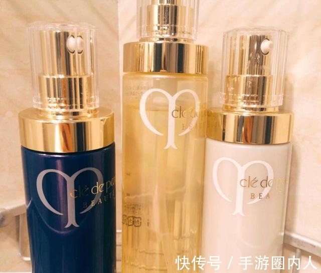 酸类 护肤品是“成套”买好,还是“混搭”好资深柜姐给出这4个建议!