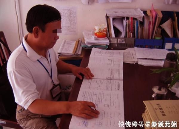 小学生|这篇小学生作文火了！短短两句话，竟“解开”了困惑几代人的问题