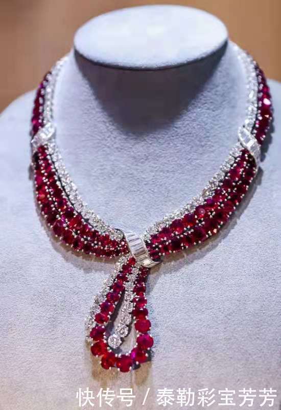 缅甸天然鸽血红红宝石及钻石项链