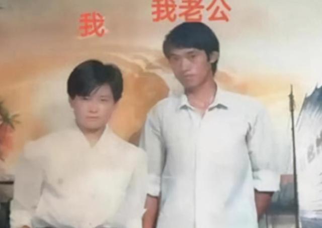 父母|“爸,你当时眼睛是不是有问题?”父母年轻像兄弟,孩子无法接受