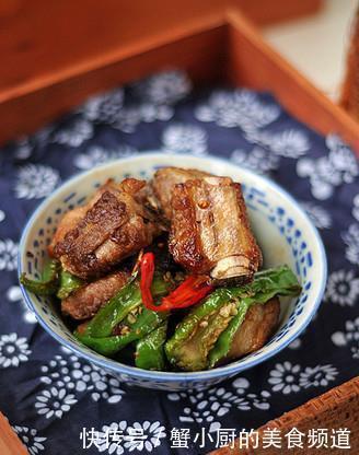 不尝尝实在可惜的家常菜香辣酸甜的口感,开胃又解腻,真下饭