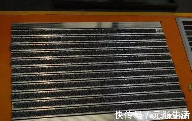 铝合金|越来越多人不在门口放地垫了,现在流行这样弄,省钱干净又实用