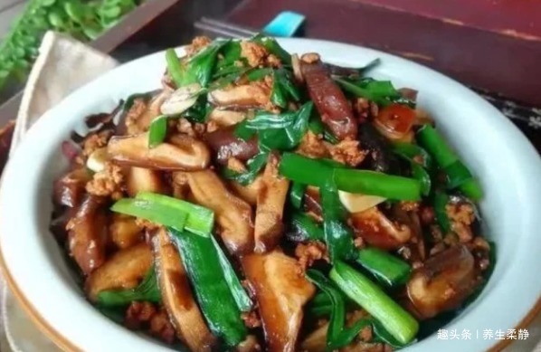 毒素|瘦身期多吃3菜,给肠道做个“大扫除”,排毒瘦小腹,越吃越瘦