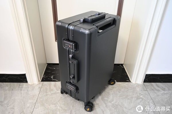 网袋|地平线8号行李箱，颜值出众品质出色，出门旅行的最佳“伴侣”