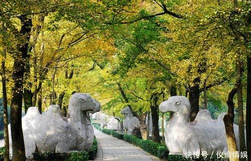 马列|古代帝陵前面为什么要放置石人石马列两边呢?