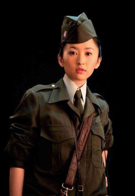 老公|她是戴笠麾下干将，成为少将后看不起老公，倒追中将又被拒