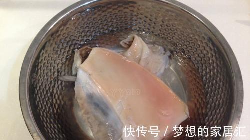 墨鱼炖鸡什么时候放盐？多数人做错，难怪汤淡无味