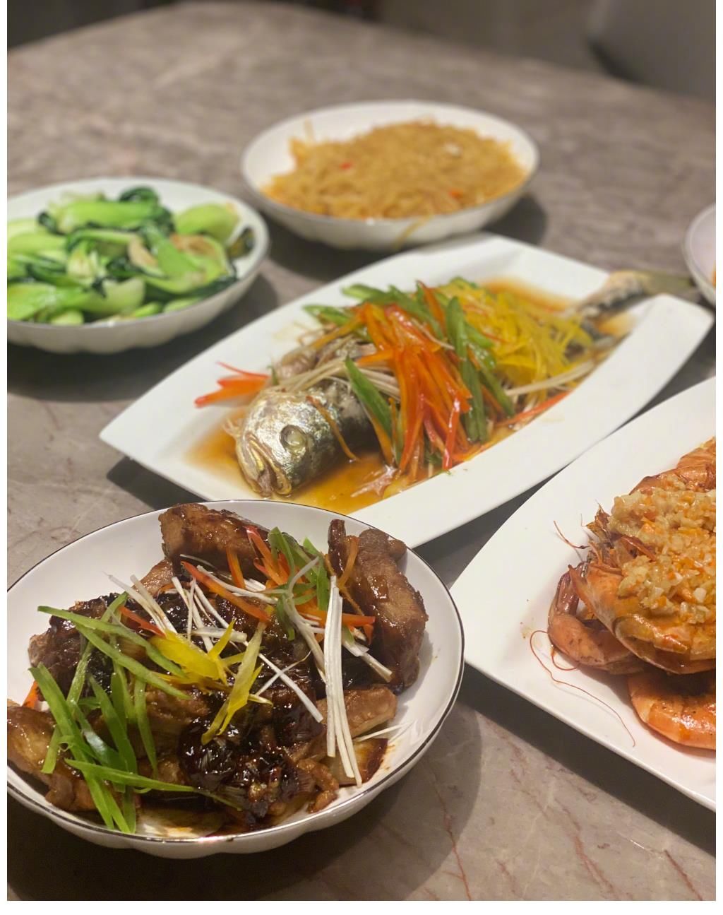 林更新晒美食吸引50多万网友点赞，纷纷表示：馋哭了，想要去蹭饭