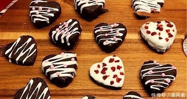  巧克力饼干别再买着吃了，不用水不用油，而且不用烤，在家就能做